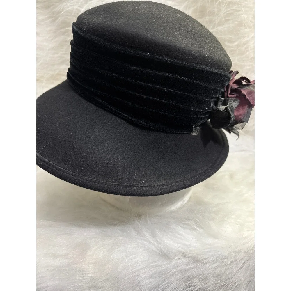 Cappelli‎ Straworld Black Felt Cloche Hat With Velvet Band And Fabric Flower